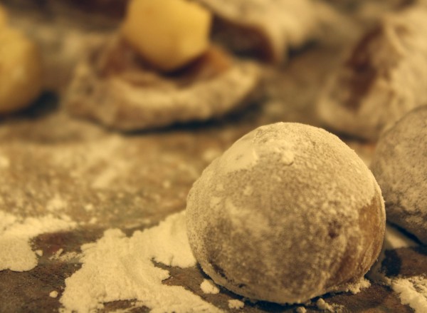 Shaping-the-rice-dough-arou